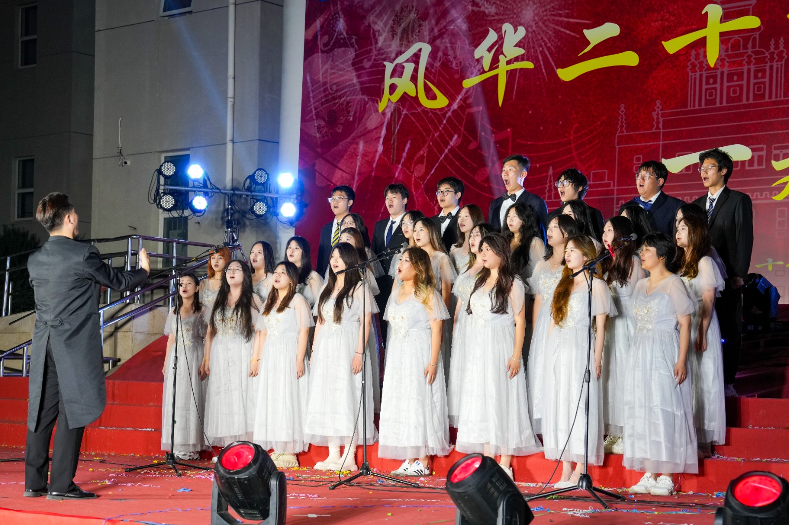 合唱團.jpg 合唱團.jpg