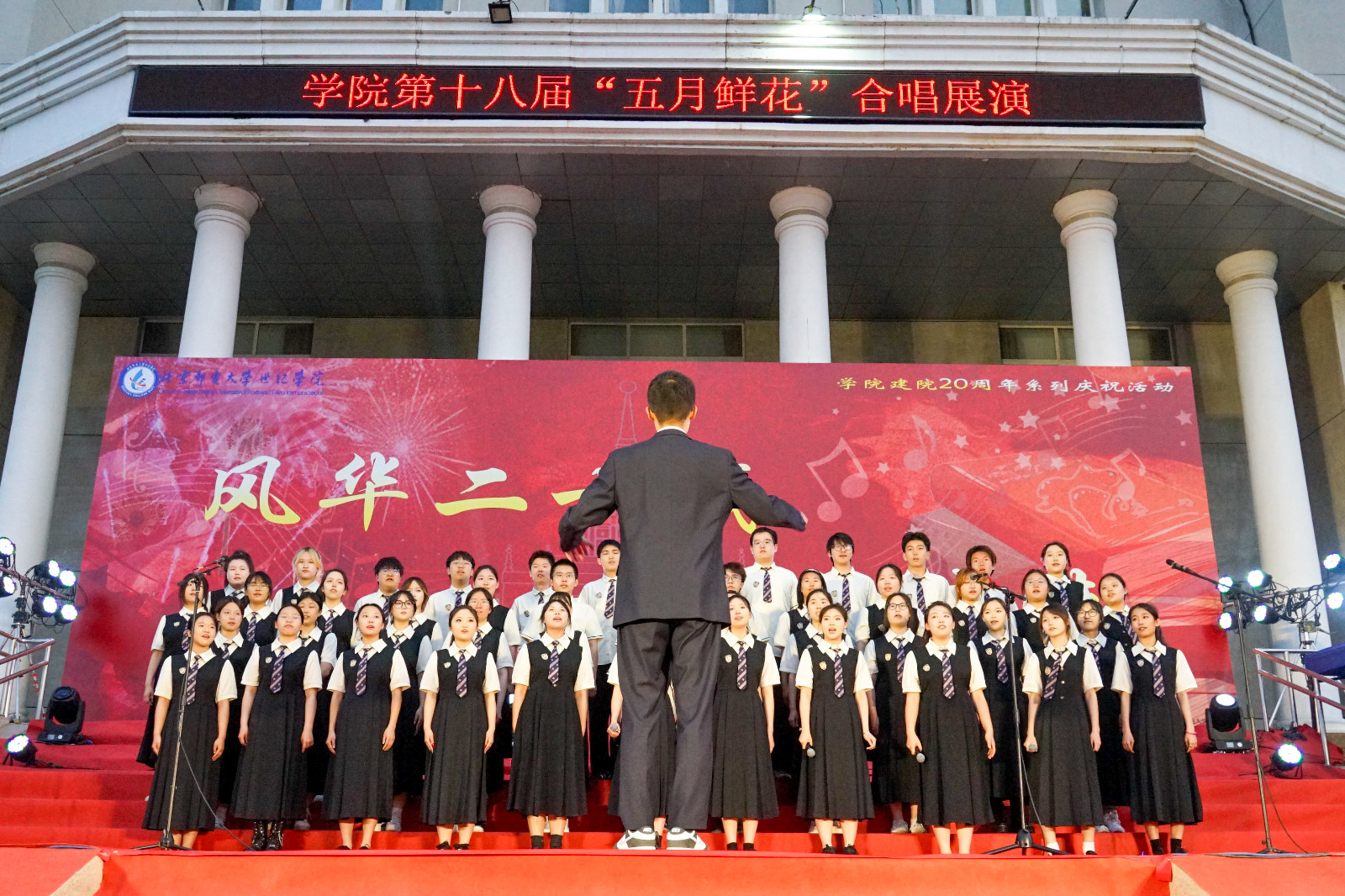 外語系.jpg 外語系.jpg